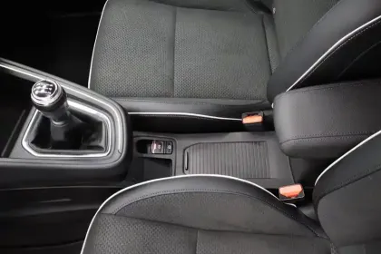 Photo 18 Renault Clio  TCe 100