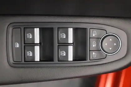 Photo 26 Renault Clio  TCe 100