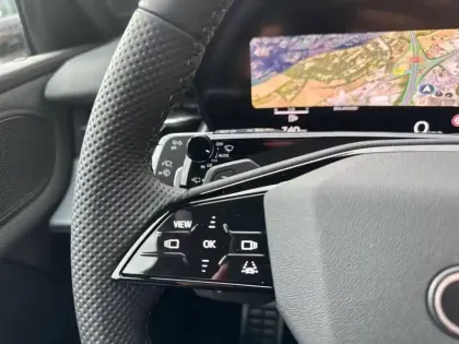 Photo 60 Audi Q3  TFSI 150 ch Hybride S tronic 7