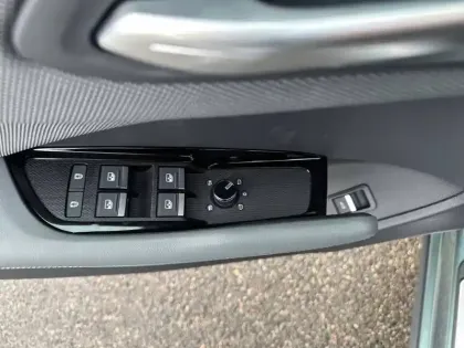 Photo 28 Audi Q3  TFSI 150 ch Hybride S tronic 7