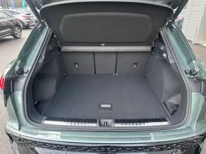 Photo 45 Audi Q3  TFSI 150 ch Hybride S tronic 7