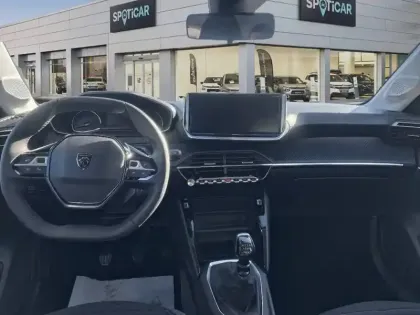 Photo 8 Peugeot 208  PureTech 100 S&S BVM6