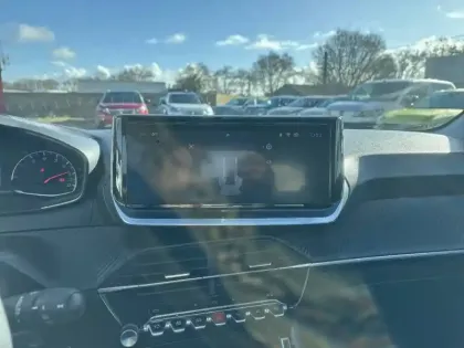 Photo 13 Peugeot 208  PureTech 100 S&S BVM6