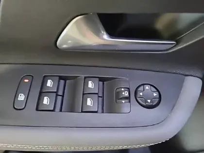 Photo 30 Opel Mokka  Electrique 136 ch & Batterie 50 kWh