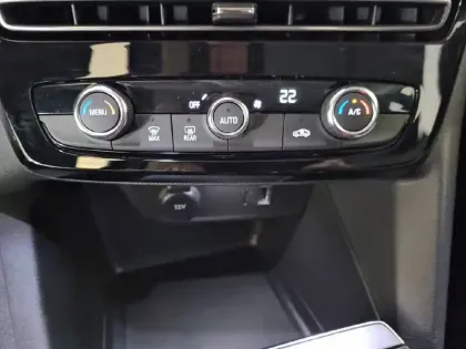 Photo 24 Opel Mokka  Electrique 136 ch & Batterie 50 kWh