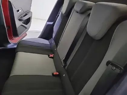 Photo 11 Opel Mokka  Electrique 136 ch & Batterie 50 kWh