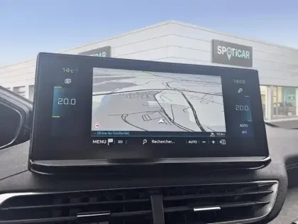 Photo 21 Peugeot 3008  Hybrid 225 e-EAT8 GT