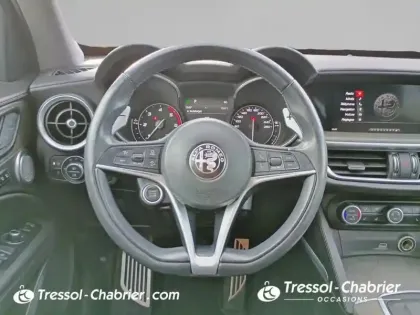 Photo 11 Alfa Romeo Stelvio  2.2 210 ch Q4 AT8 Executive