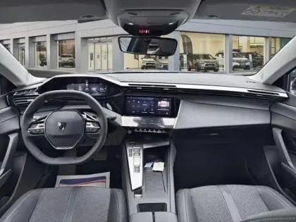 Photo 8 Peugeot 308  BlueHDi 130ch S&S EAT8 Allure Pack