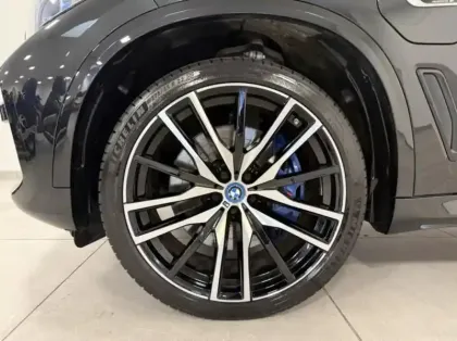 Photo 8 BMW X5  xDrive45e 394ch M Sport 17cv