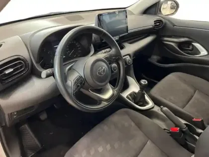 Photo 10 Toyota Yaris  120 VVT-i Dynamic Business 5p MC24