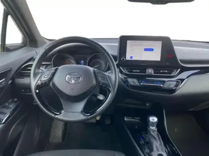 Photo 11 Toyota C-HR  2.0 Hybride 184ch Design Ultimate E-CVT