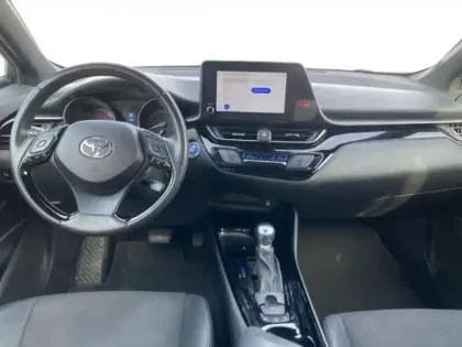 Photo 10 Toyota C-HR  2.0 Hybride 184ch Design Ultimate E-CVT