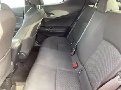 Photo 13 Toyota C-HR  2.0 Hybride 184ch Design Ultimate E-CVT