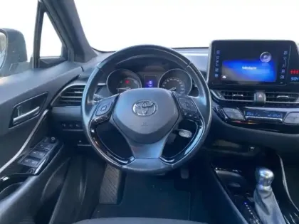 Photo 11 Toyota C-HR  122h Graphic 2WD E-CVT