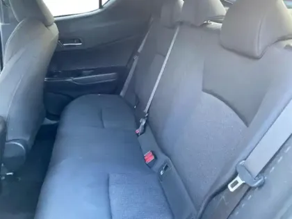 Photo 13 Toyota C-HR  122h Graphic 2WD E-CVT