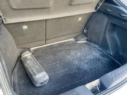 Photo 12 Toyota C-HR  122h Graphic 2WD E-CVT