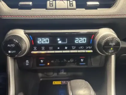 Photo 12 Toyota Rav4  2.5 Hybride Rechargeable 306ch Collection AWD-i MY24