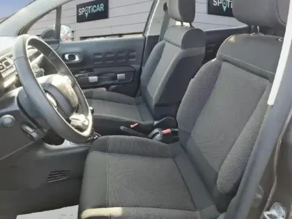 Photo 8 Citroën C3  1.2 PureTech 110ch S&S Shine 120-123g