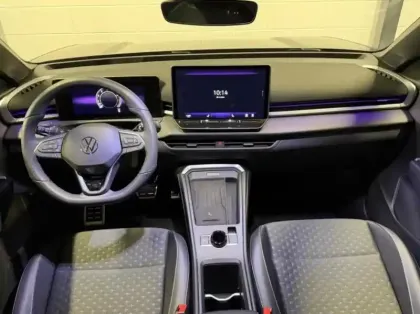 Photo 10 Volkswagen T-roc  1.5 eTSI 150ch R-Line DSG7