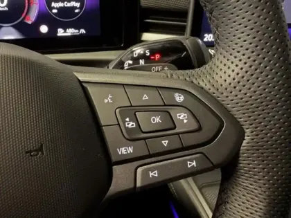 Photo 13 Volkswagen T-roc  1.5 eTSI 150ch R-Line DSG7