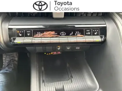 Photo 9 Toyota C-HR  2.0 Hybride Rechargeable 225ch Design MY25