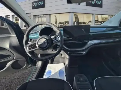 Photo 7 Fiat 500  e 118ch Icône