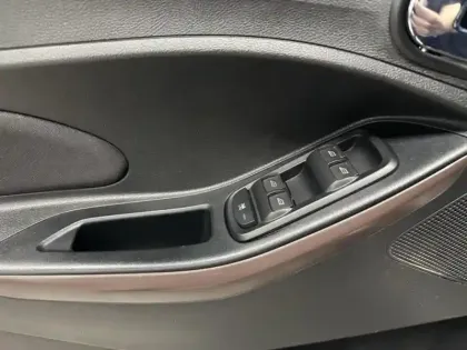 Photo 15 Ford Ka + Active 1.2 Ti-VCT 85ch S&S