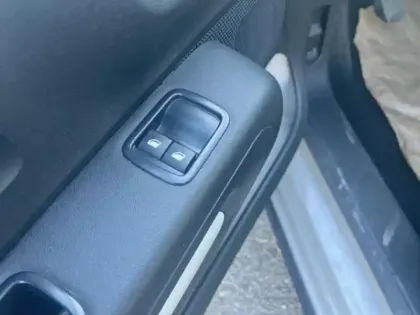 Photo 12 Citroën C3  1.2 PureTech 83ch S&S Feel 122-123g