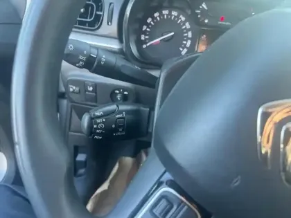 Photo 14 Citroën C3  1.2 PureTech 83ch S&S Feel 122-123g