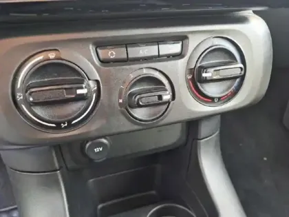 Photo 12 Citroën C3  1.2 PureTech 83ch S&S YOU