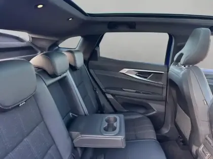 Photo 11 Renault Austral  1.2 E-Tech full hybrid 200ch Iconic