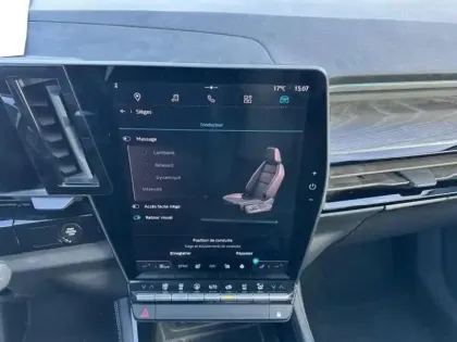 Photo 10 Renault Austral  1.2 E-Tech full hybrid 200ch Iconic