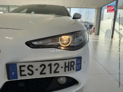 Photo 12 Alfa Romeo Giulia  2.2 JTD 150ch