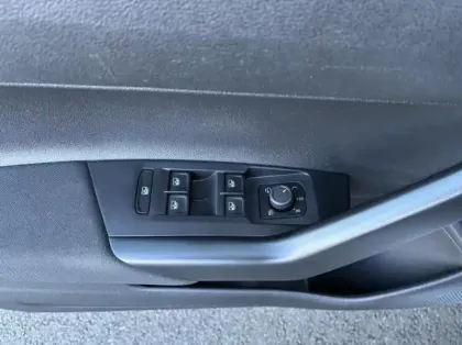 Photo 8 Volkswagen Polo  1.0 MPI 80ch 