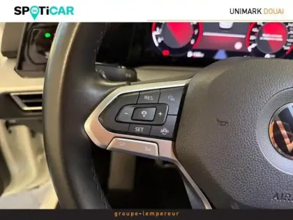 Photo 13 Volkswagen Golf  1.5 TSI ACT OPF 130ch Life Business 1st