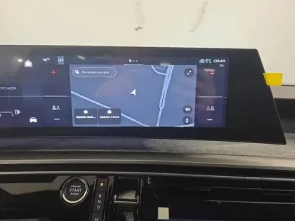 Photo 12 Peugeot 5008  Hybrid 145ch Allure e-DCS6