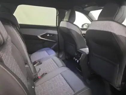 Photo 9 Peugeot 5008  Hybrid 145ch Allure e-DCS6