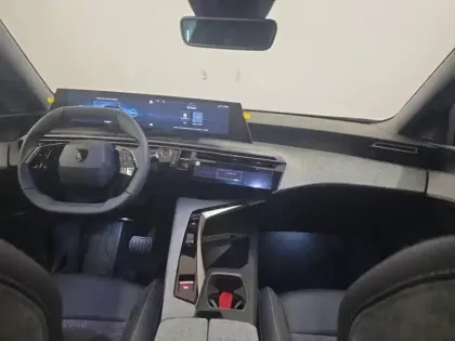 Photo 11 Peugeot 5008  Hybrid 145ch Allure e-DCS6