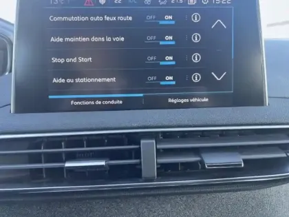 Photo 14 Peugeot 3008  1.2 PureTech 130ch Allure S&S