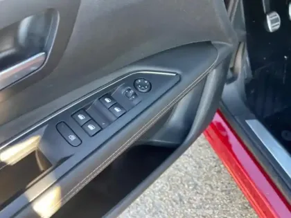 Photo 11 Peugeot 3008  1.2 PureTech 130ch Allure S&S