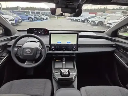 Photo 8 Toyota Bz4x  224ch 11kW Grande Autonomie Design MC25