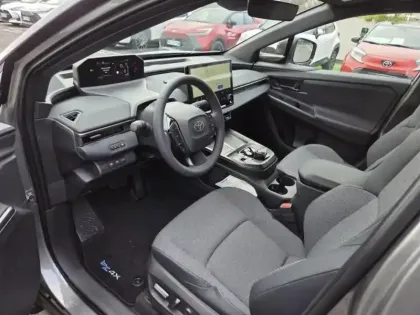 Photo 9 Toyota Bz4x  224ch 11kW Grande Autonomie Design MC25