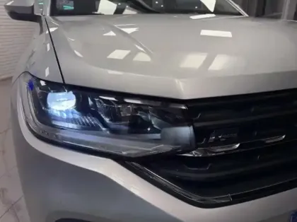 Photo 10 Volkswagen T-cross  1.0 TSI 110ch R-Line DSG7