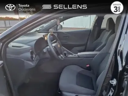 Photo 10 Toyota C-HR  1.8 Hybride 140ch Design NG23