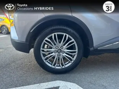 Photo 7 Toyota C-HR  122h Distinctive 2WD E-CVT MY22