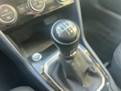 Photo 28 Volkswagen T-roc  1.0 TSI 110ch United