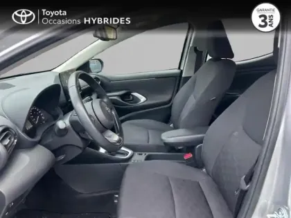 Photo 25 Toyota Yaris  116h Dynamic 5p MY25