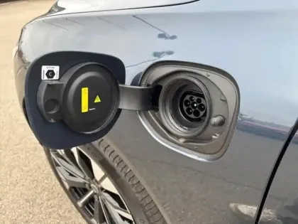 Photo 12 Volvo Xc60  T6 Hybride Rechargeable 350ch Ultra Style Dark Geartronic 8 AWD