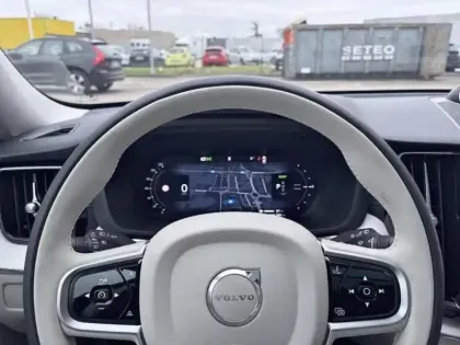 Photo 7 Volvo Xc60  T6 Hybride Rechargeable 350ch Ultra Style Dark Geartronic 8 AWD